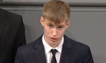 Выступление школьника в бундестаге вызвало шквал критики. 