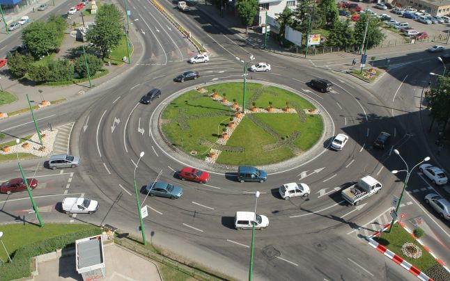 Sensurile giratorii ar putea dispărea în Capitală. 