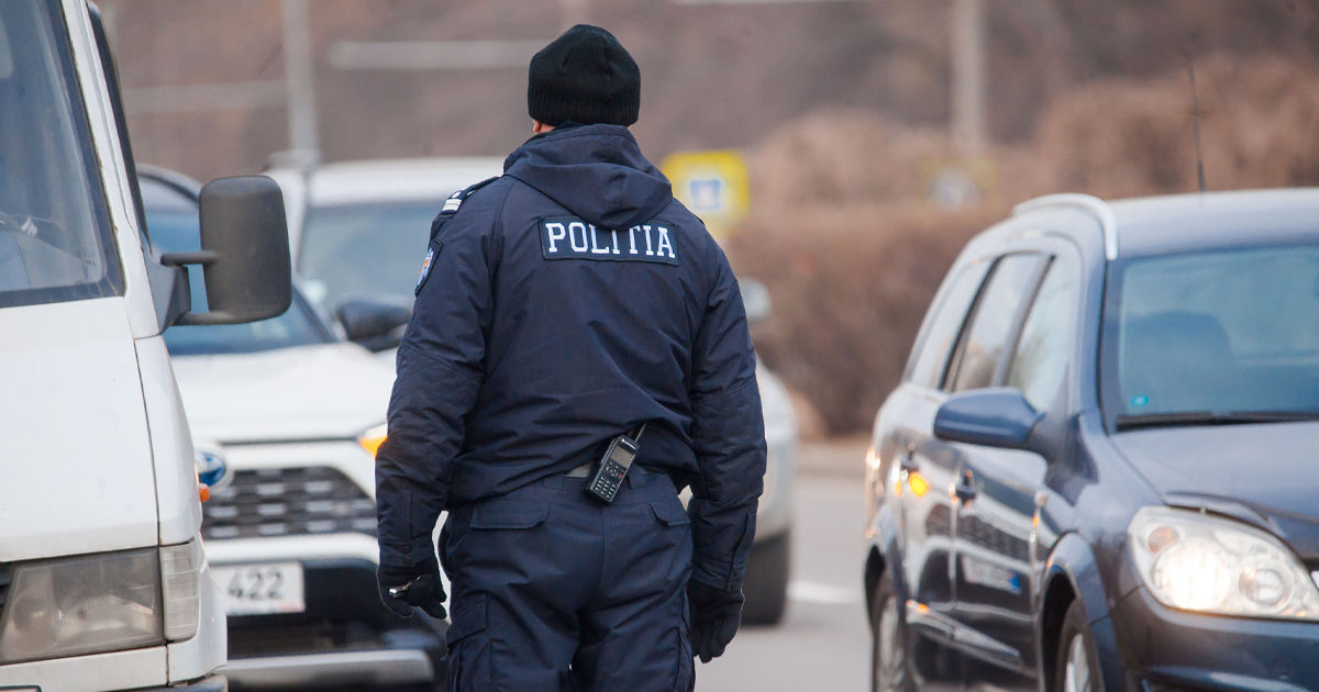 Un polițist a ajuns la spital după ce a fost lovit intenționat de un șofer la Orhei.