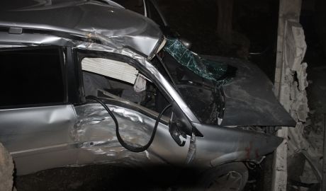 A ajuns în comă după ce maşina în care se afla s-a izbit într-un gard. Foto: jurnal.md