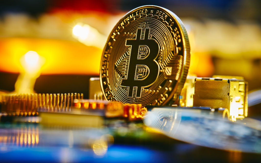 Bitcoin восстанавливается после обвала в понедельник.