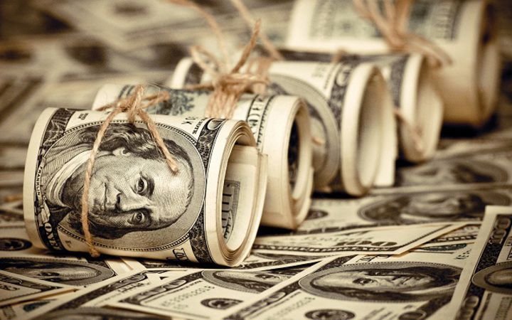 11 апреля НБМ установил официальный курс лея к доллару США и евро - 19,3812 MDL:$1.