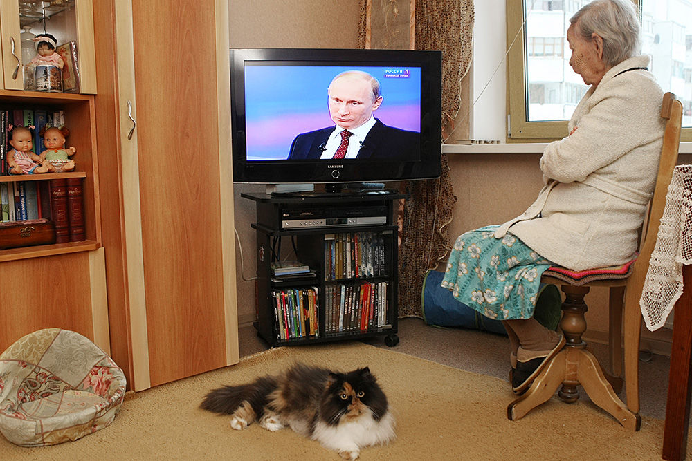 Владимир Путин изложил официальную версию присоединения Крыма.