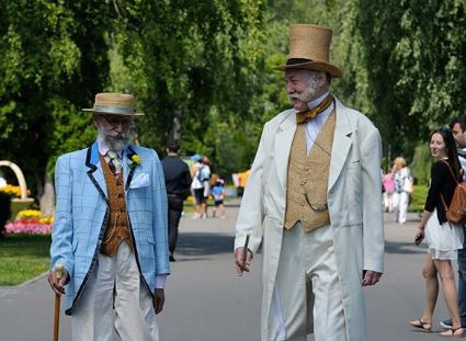 Выставка моды прошлого.