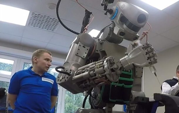 Имя робота - это аббревиатура FEDOR - Final Experimental Demonstration Object Research.