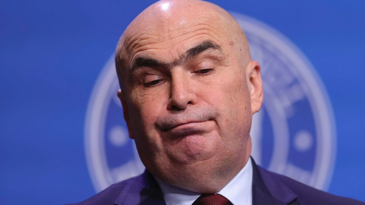 Bolojan cere înghețarea majorării pensiilor și salariilor în 2026.