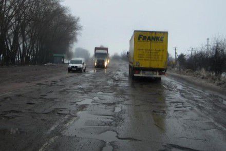 В декабре 2014 года вице-премьер-министр Украины Валерий Вощевский заявил, что в условиях бюджетного дефицита в 2015 году финансирование строительства новых объектов инфраструктуры осуществляться не будет.