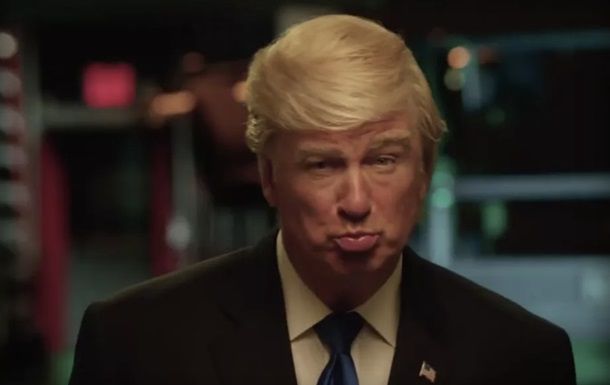 Алек Болдуин ради шоу перевоплотится в Трампа.