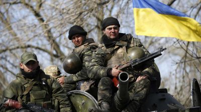 Militarii ucraineni au început retragerea din Debalţevo, epicentrul luptelor din estul ţării vecine.