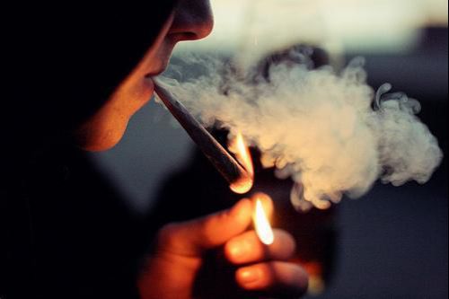 Prins cu marijuana în buzunar. Foto simbol:moldova 24.info