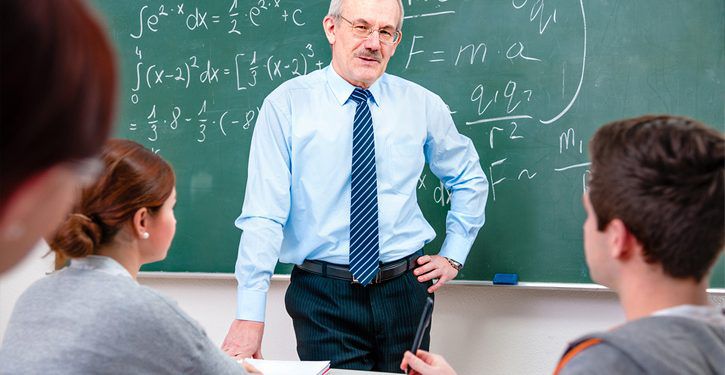 Promisa majorare a salariilor de la 1 septembrie nu-i mulțumește pe profesori.
