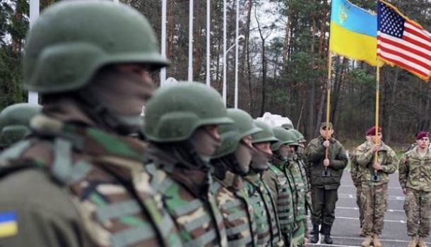 Украина хочет создать две военные базы в Донбассе по стандартам НАТО.
