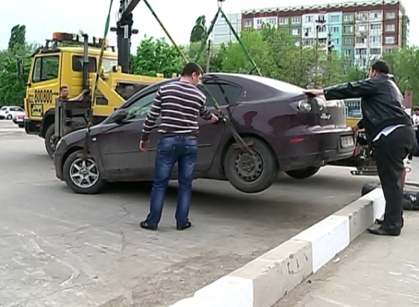 В прошлом месяце было конфисковано 8 автомобилей, еще 100 ждут своей очереди.