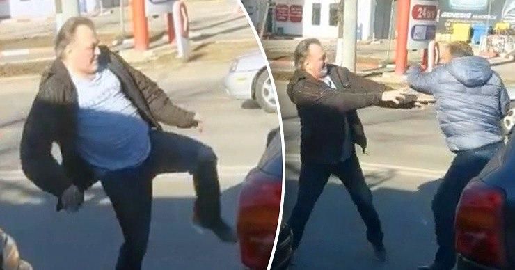 Два водителя сцепились на одной из улиц Кишинева средь бела дня. 