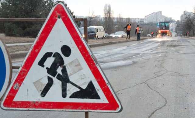Traficul rutier pe strada Nicolai Zelinski, tronsonul cuprins între bulevardul Decebal și strada Hristo Botev, va fi sistat timp de cinci luni. Foto: nastas.md
