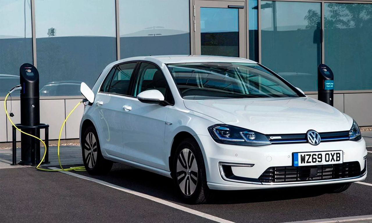 Электрокар Volkswagen Golf 9 получит автопилот и быструю зарядку.