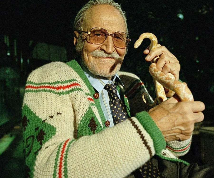 Николая Дроздова одели в Gucci, и он станцевал в ролике про учёных-стиляг.