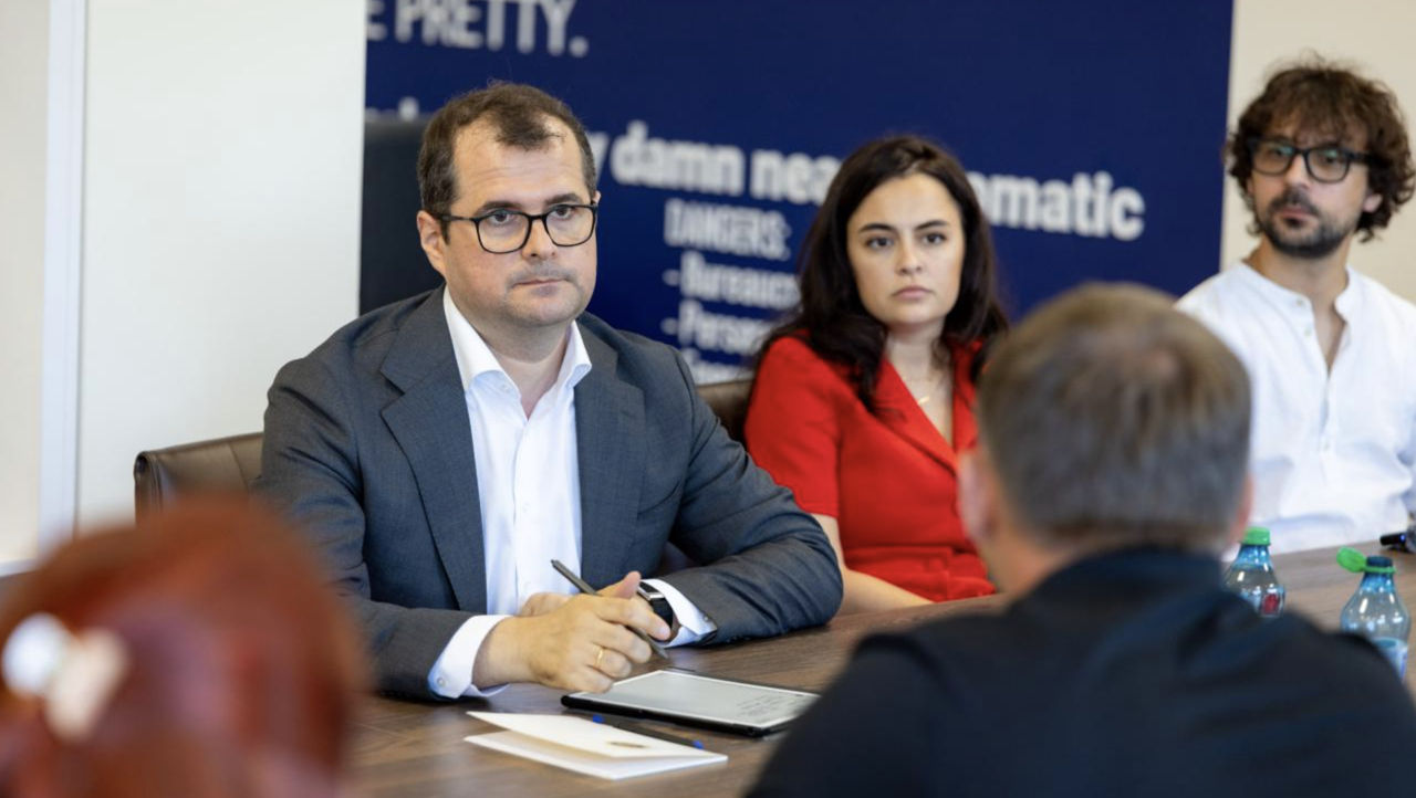 Тофан заверил резидентов IT-парков, что новая налоговая политика их не затронет.
