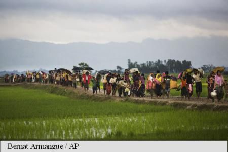 Myanmar: Peste 2.600 de locuințe, arse în zone locuite de musulmanii Rohingya. Foto: mediafax.ro