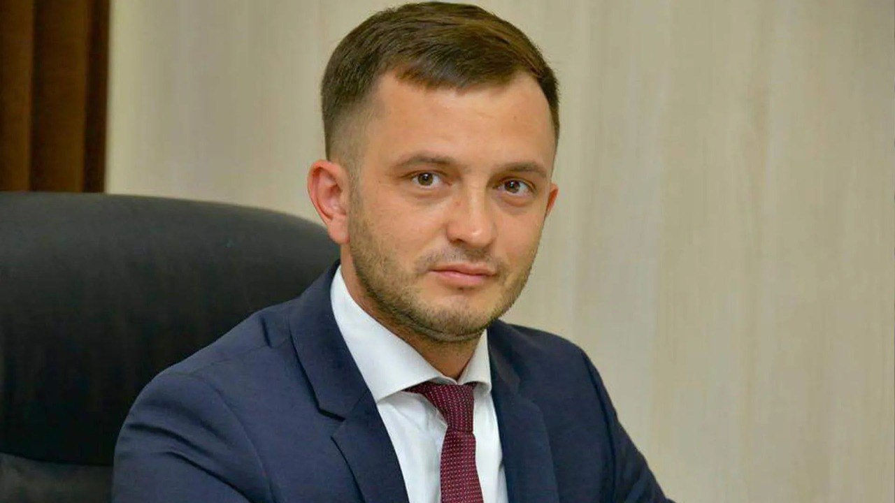 Василе Шарамет покидает пост главы Органа гражданской авиации.