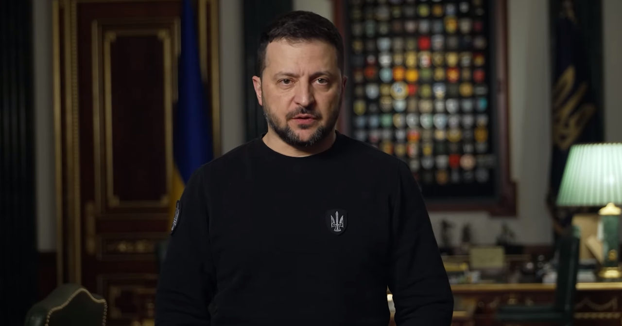Зеленский: В Украину прибыли системы ПВО, которые «сбивают всё».
