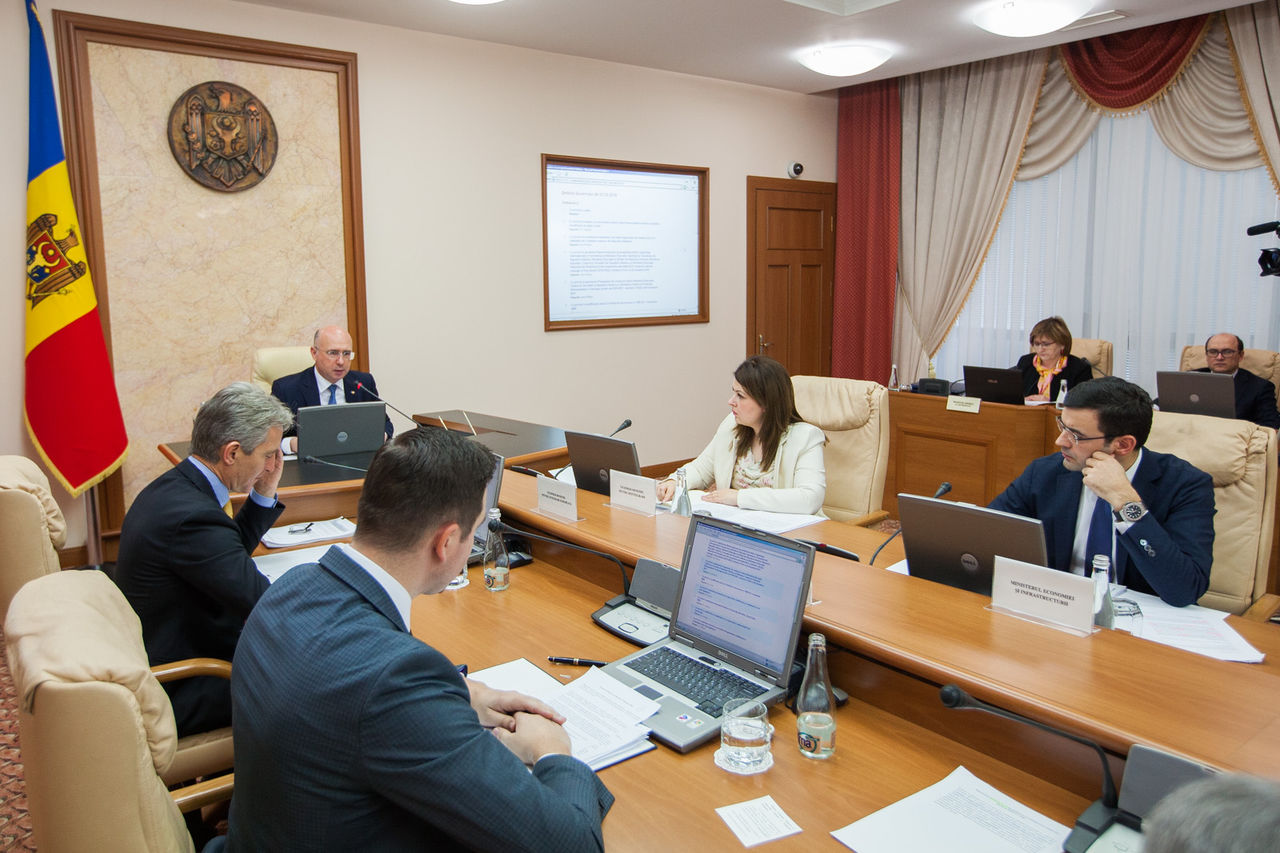 Legislația privind eliberarea vizelor, racordată la cea a UE