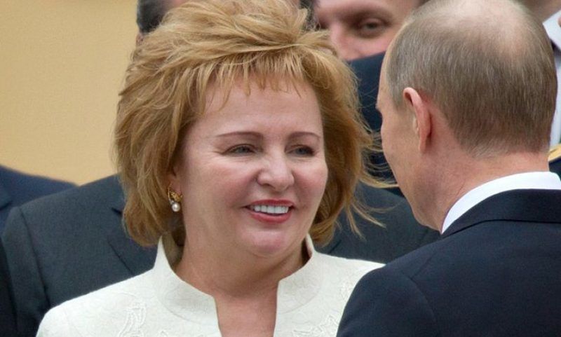 Вторично вышедшая замуж экс-жена Владимира Путина занялась сдачей смартфонов в аренду.