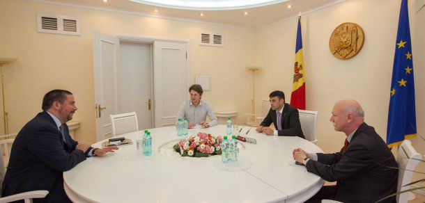 Chiril Gaburici vrea să dezvolte producerea energiei solare regenerabile în Republica Moldova. Foto: gov.md
