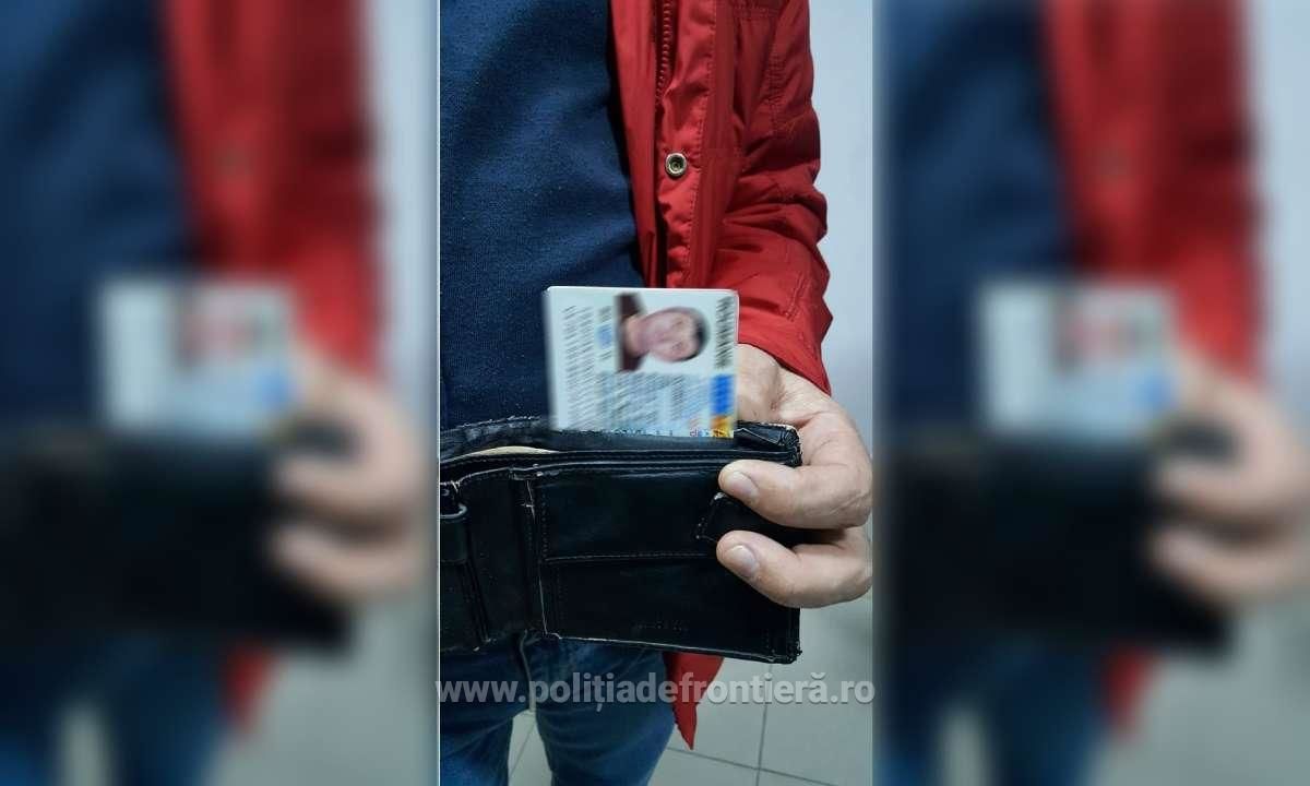 Молдаванин заявил, что приобрел удостоверение личности у неизвестного человека, заплатив 250 евро.