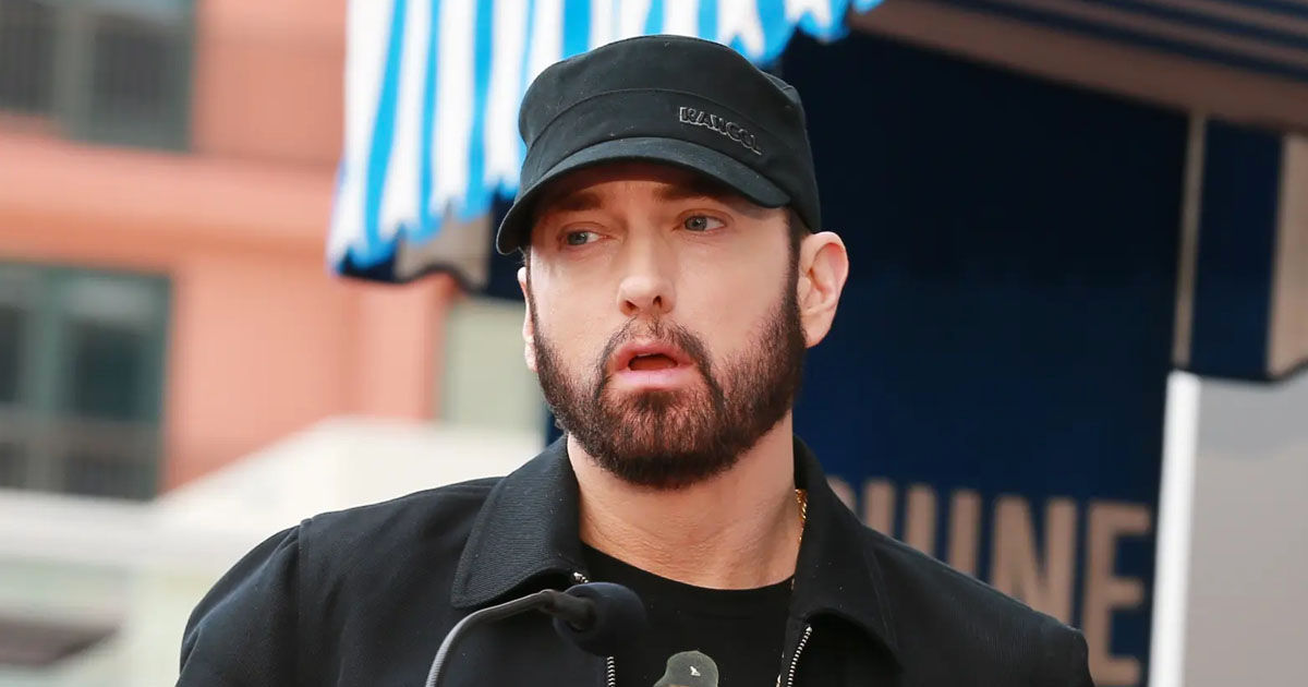 Eminem a dat în judecată compania australiană Swim Shady din cauza numelui său.