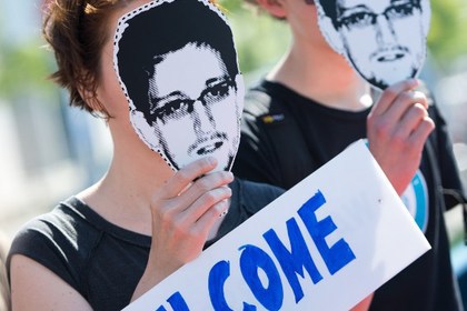 Власти США уже начали расследование и поиск нового разоблачителя.