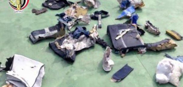Raportul preliminar al prăbușirii avionului EgyptAir va dura o lună.  Foto: agerpres.ro
