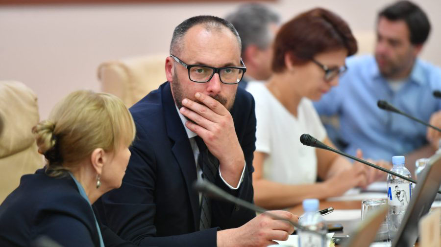 БКС выдвинул вотум недоверия министру юстиции Литвиненко.