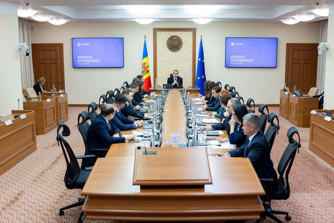 Правительство отзывает четырёх послов и назначает новых глав дипмиссий.