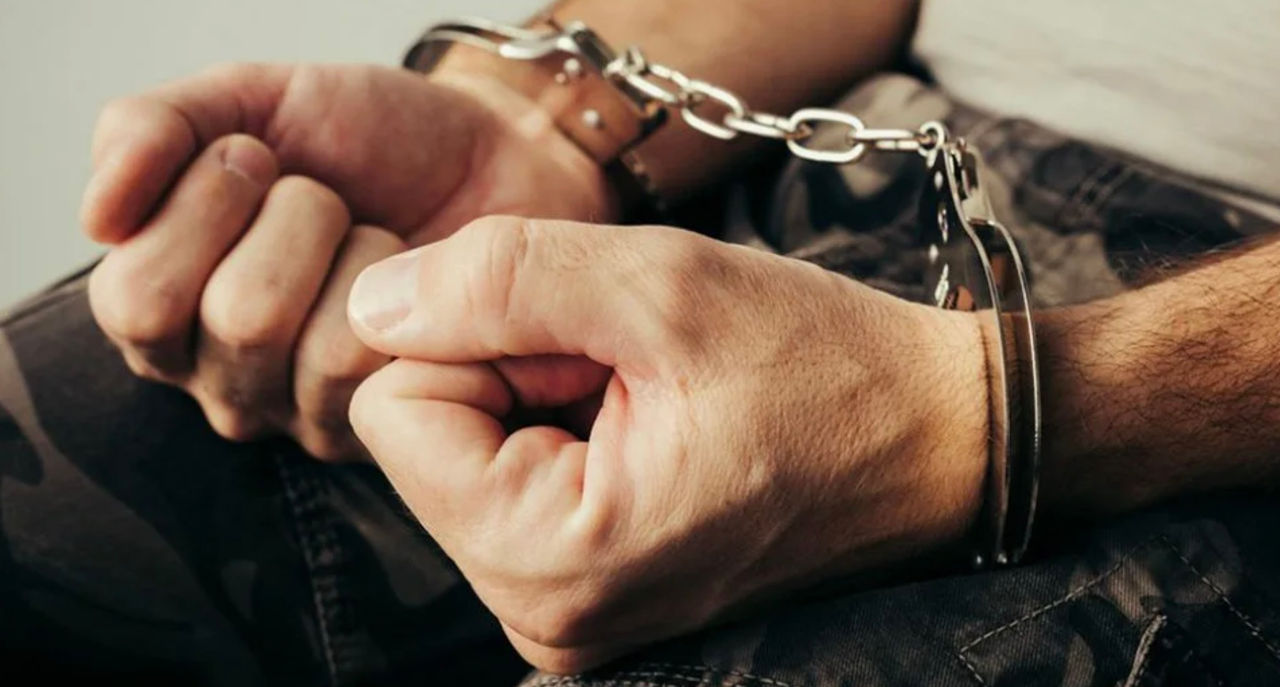 Doi bărbați din Drochia, condamnați la 11 ani de închisoare pentru agresiune.