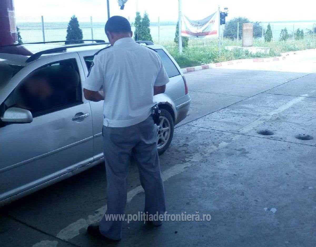 Ведется расследование по факту управления транспортным средством без водительского удостоверения.