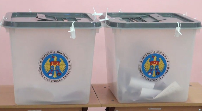 Douăzeci şi patru de moldoveni vor să lupte pentru funcţia de preşedinte al Moldovei. Foto: moldova24.info