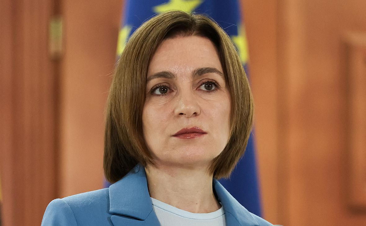 Майя Санду лишила гражданства Молдовы трех человек.
