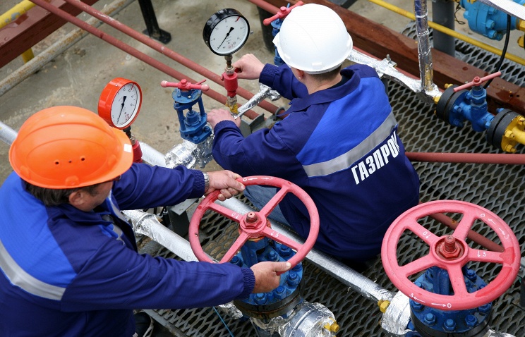 До конца октября должно быть погашено $2 млрд как первый транш.