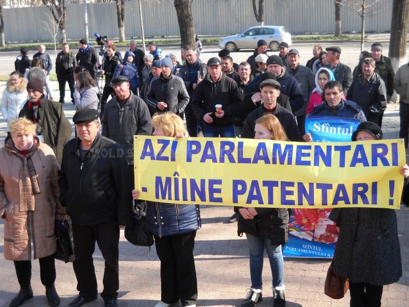 Представители патентообладателей «требуют продления срока действия патента».