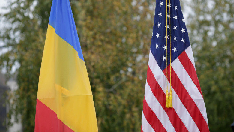 Все экс-послы США за 25 лет в Румынии написали открытое письмо румынам.