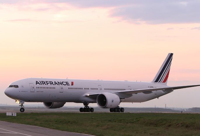 Самолет совершал полет по маршруту Токио — Париж, рейс Air France 275.  Фото: allfons.ru