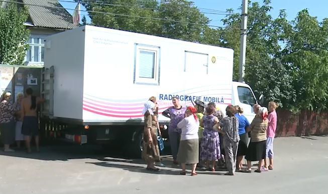 В рамках кампании "Доктор для тебя" мобильные бригады медиков побывали в 15 селах.