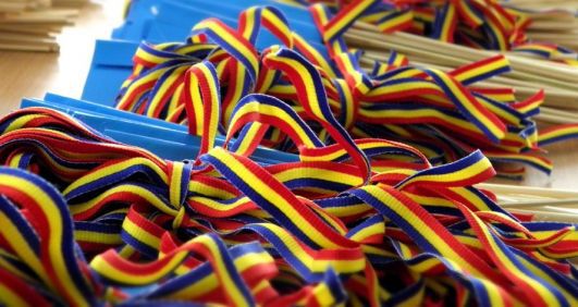 В общей сложности будут розданы 100 тысяч экземпляров этого национального символа.