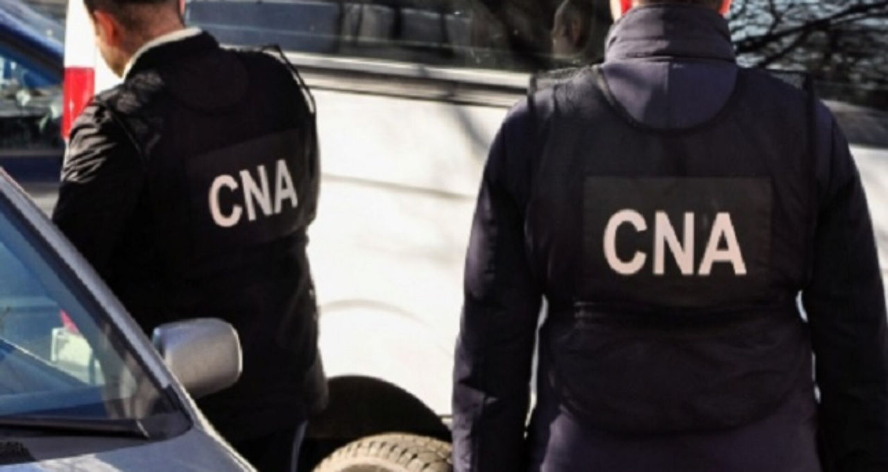 Взятка в размере 11 тысяч евро в Сороках: задержаны глава райархива и социальный работник.