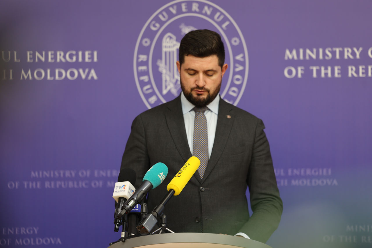 Deputații vor examina moțiunea simplă asupra politicii statului în domeniul energetic.