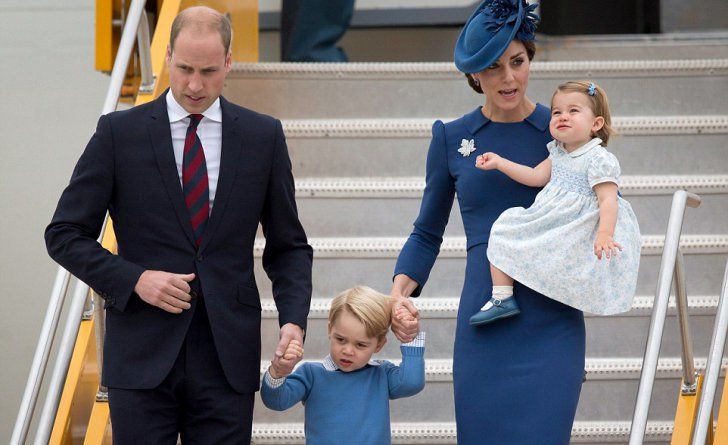 Prinţul Wiliam nu are voie să călătorească în același avion cu Prințul George.