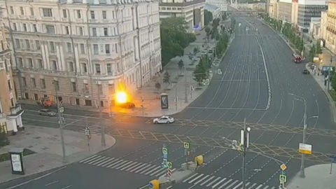 В ДТП на Зубовском бульваре в Москве погибли два человека. Коллаж: Point.md
