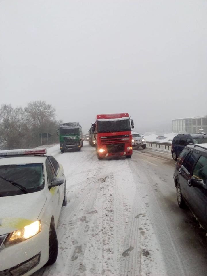 На ряде трасс в Молдове затруднено дорожное движение.