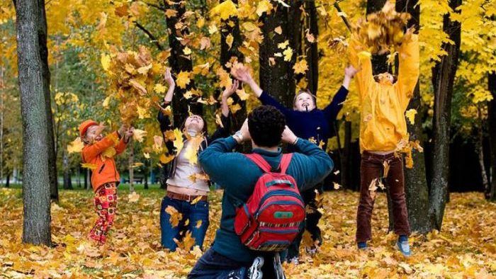 Ученики 1-12 классов уйдут завтра на осенние каникулы. 